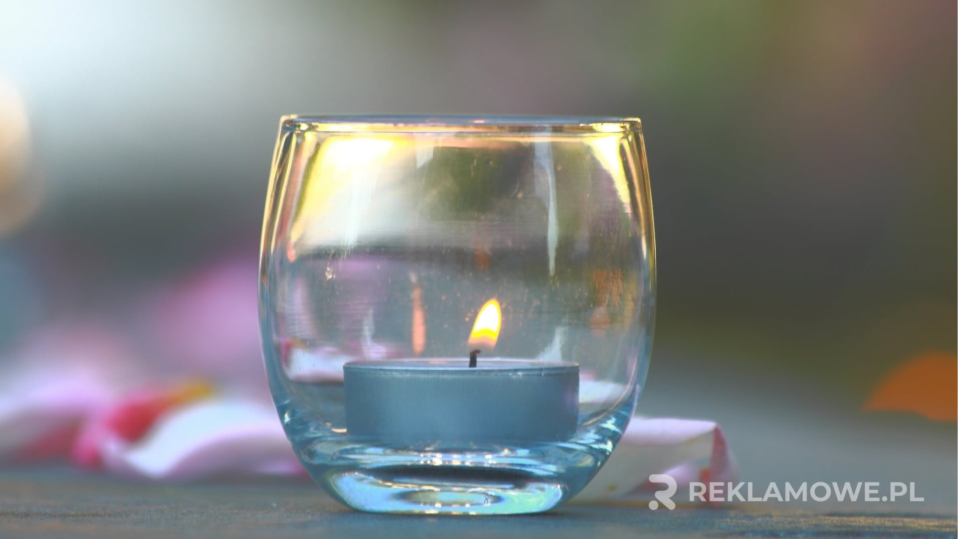 Projektowanie logotypu na świecę reklamową