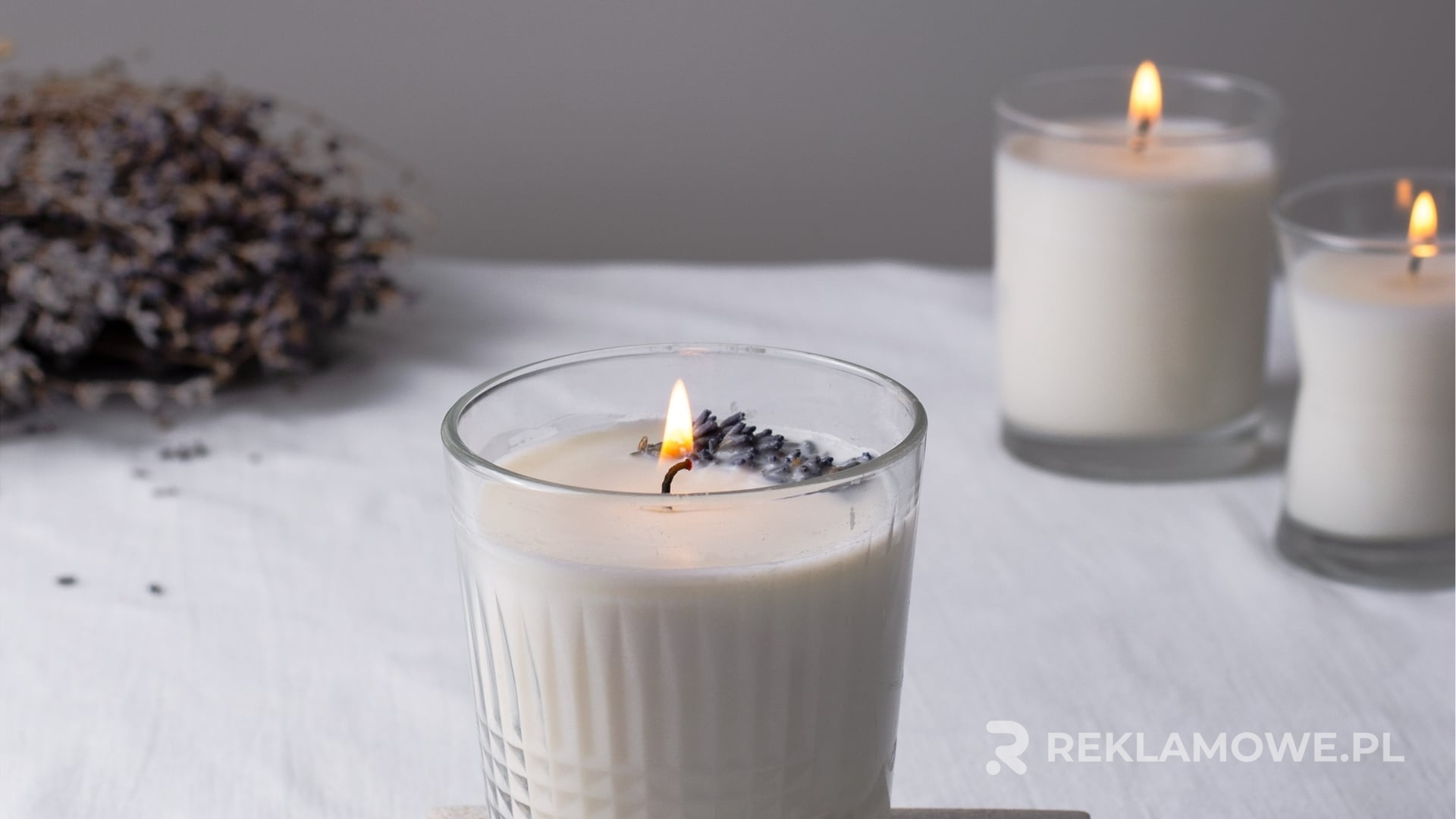Świeca reklamowa wspierająca lojalność klientów